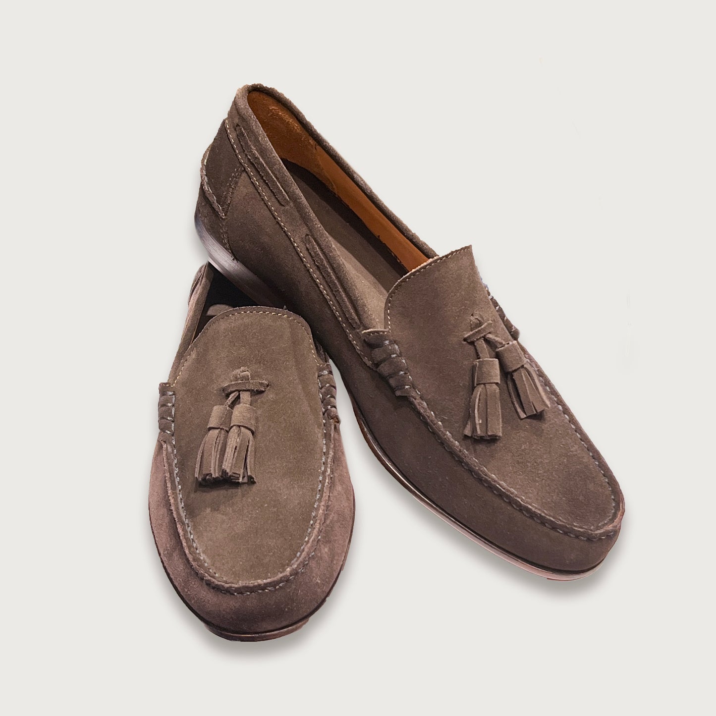 Loafer Suede com Berloque